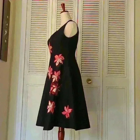 NWOT Kate Spade new without tag Black Tiger Lily Applique Fit & Flare Dress sz 4 - Picture 13 of 15